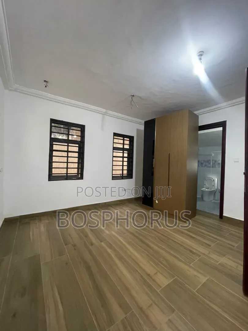 3bdrm Apartment in East Legon, Boundary Road Area for rent