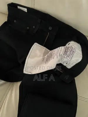 Brand New Levi’s 510 Skinny Fit Jeans – Black