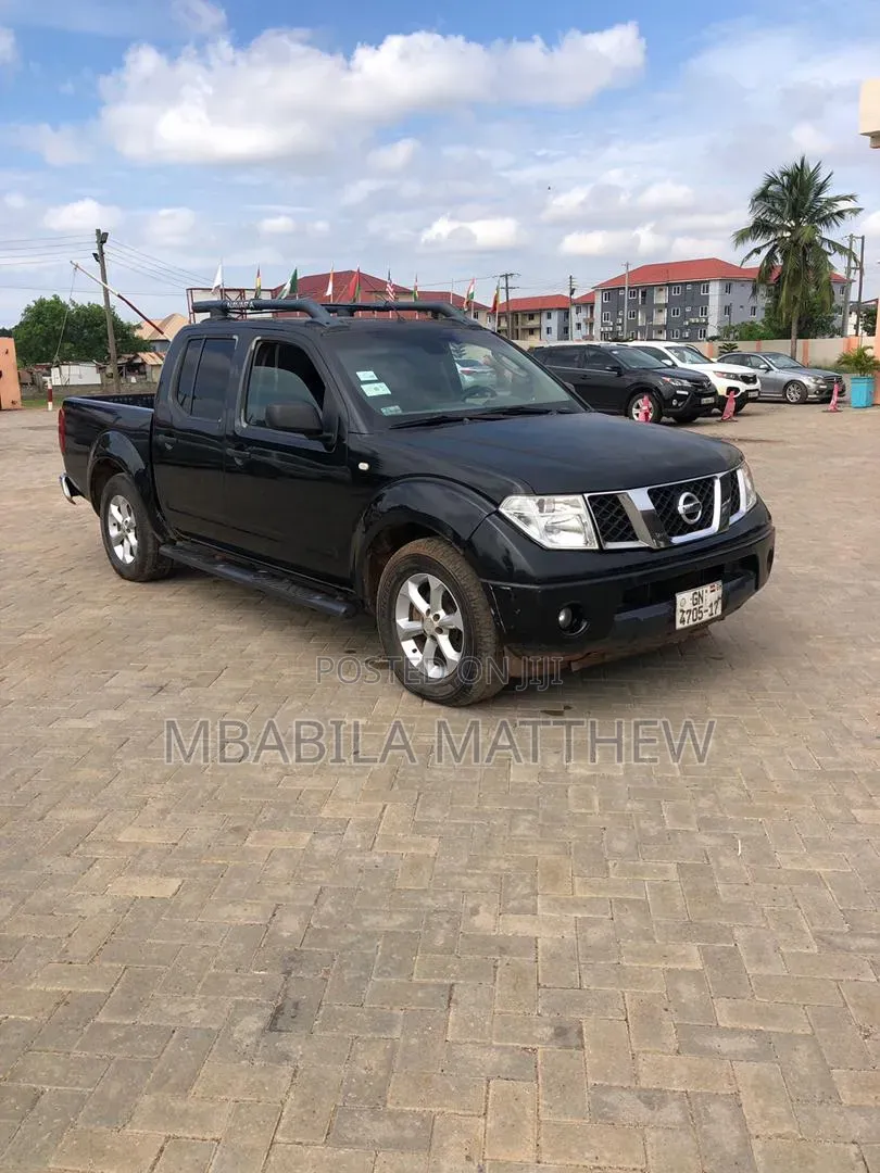 Nissan Navara 2009 Black
