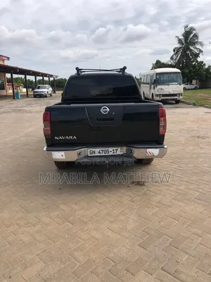 Nissan Navara 2009 Black