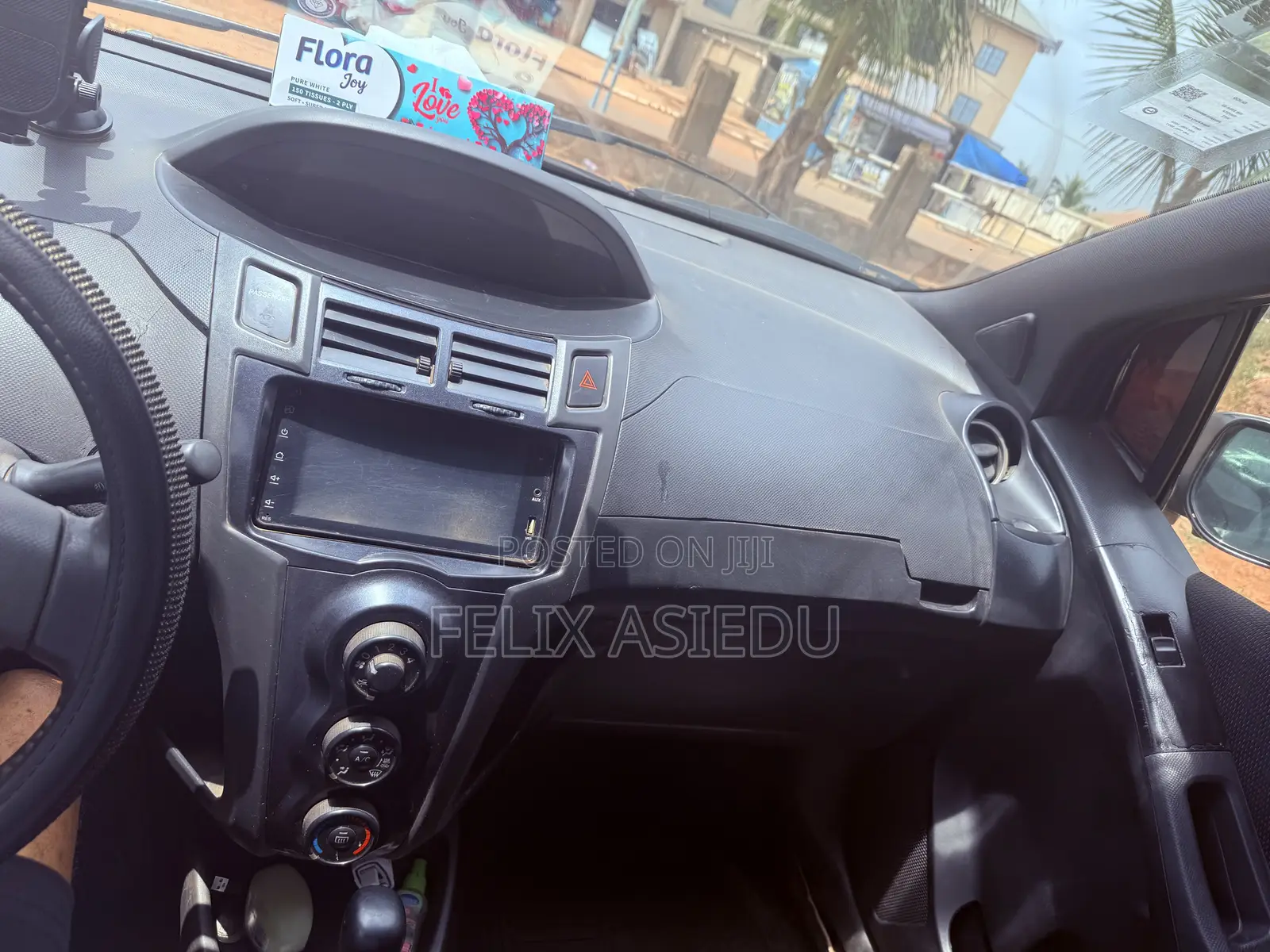 Toyota Vitz 2015 Gray