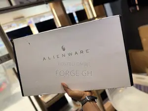 Laptop Alienware M16 R2 16GB Intel Core Ultra 7 SSD 1T