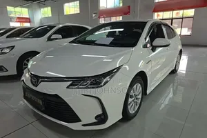 Toyota Corolla 2022 White