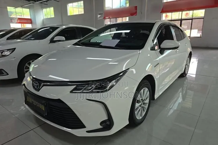 Toyota Corolla 2022 White