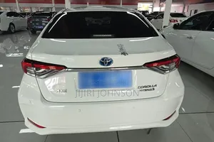 Toyota Corolla 2022 White