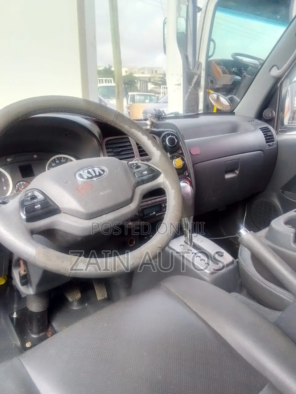 Kia Bongo 2015 White