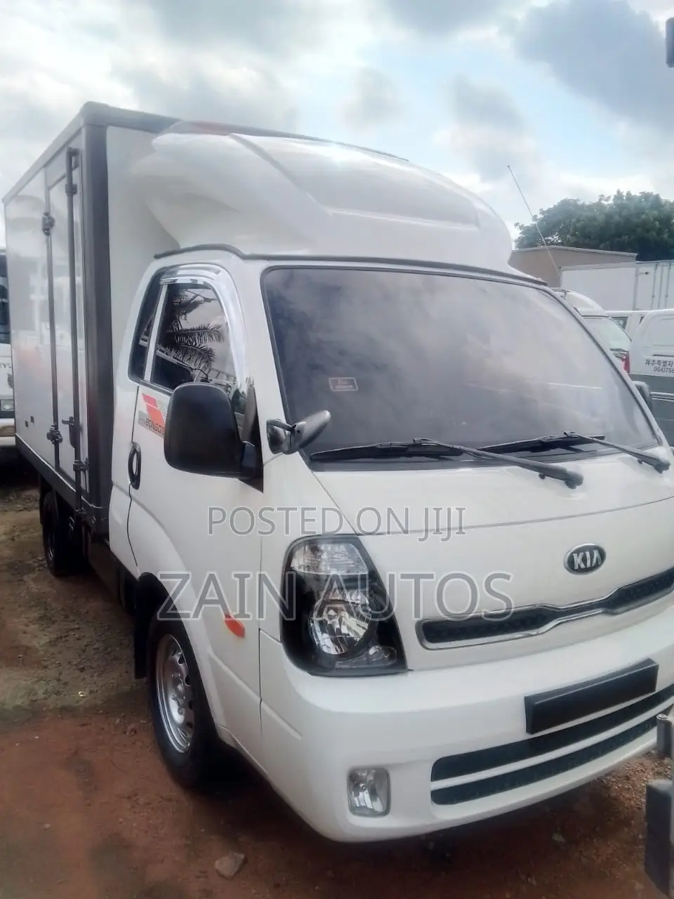 Kia Bongo 2015 White