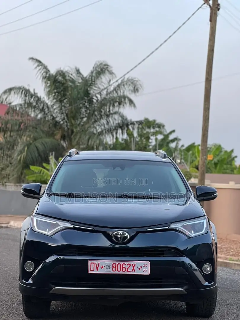 Toyota RAV4 Limited AWD (2.5L 4cyl 6A) 2016 Black