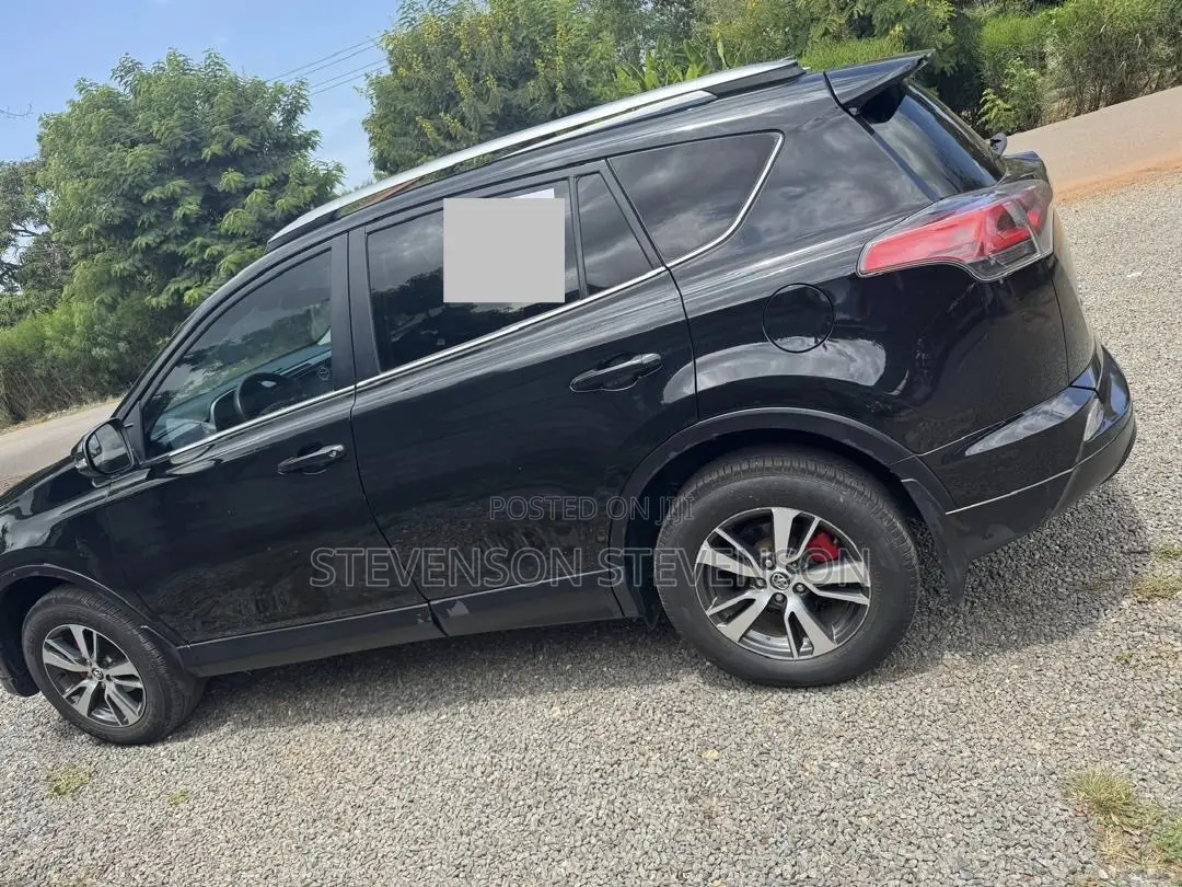 Toyota RAV4 Limited AWD (2.5L 4cyl 6A) 2016 Black