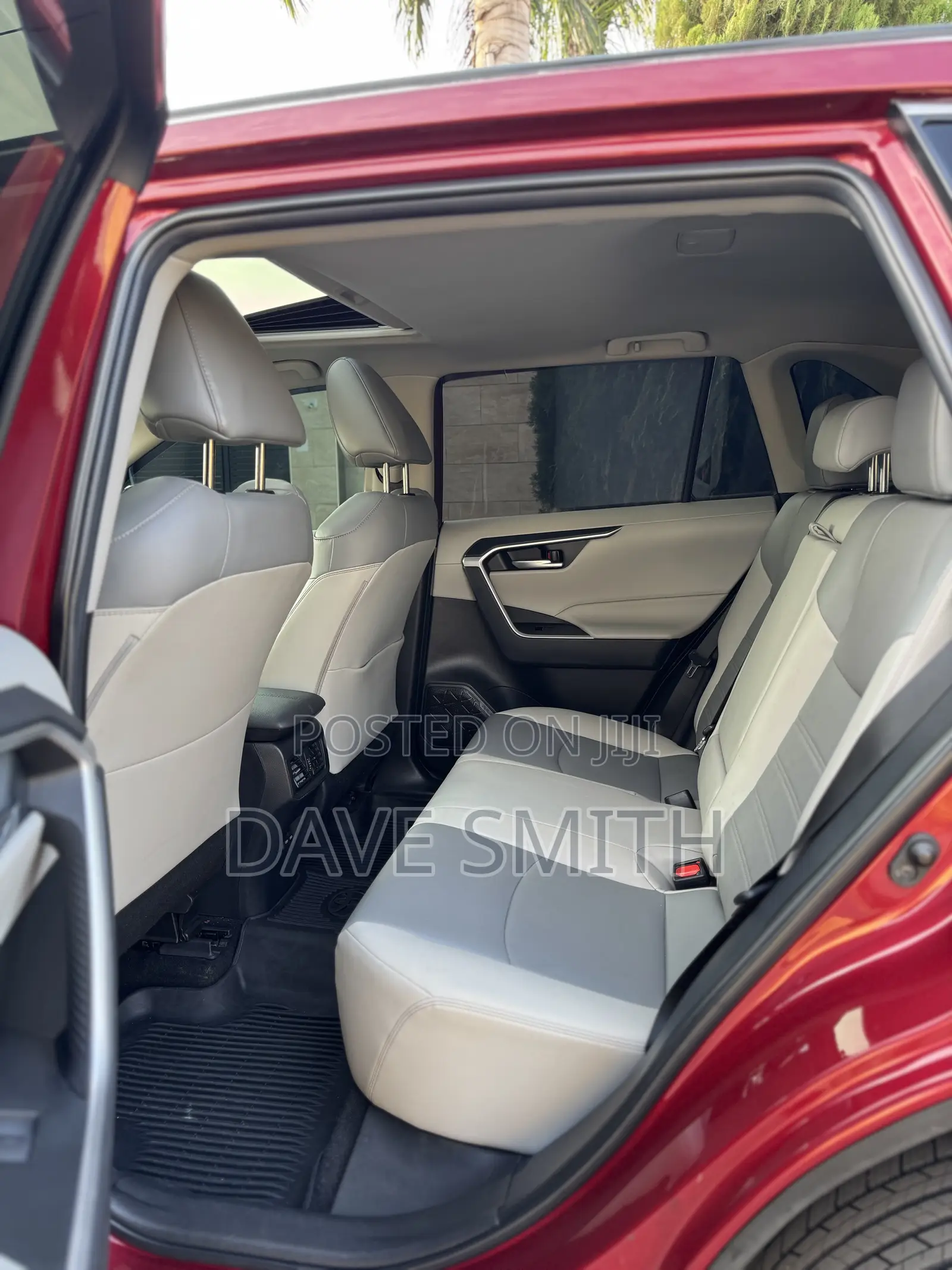 Toyota RAV4 XLE AWD 2023 Red