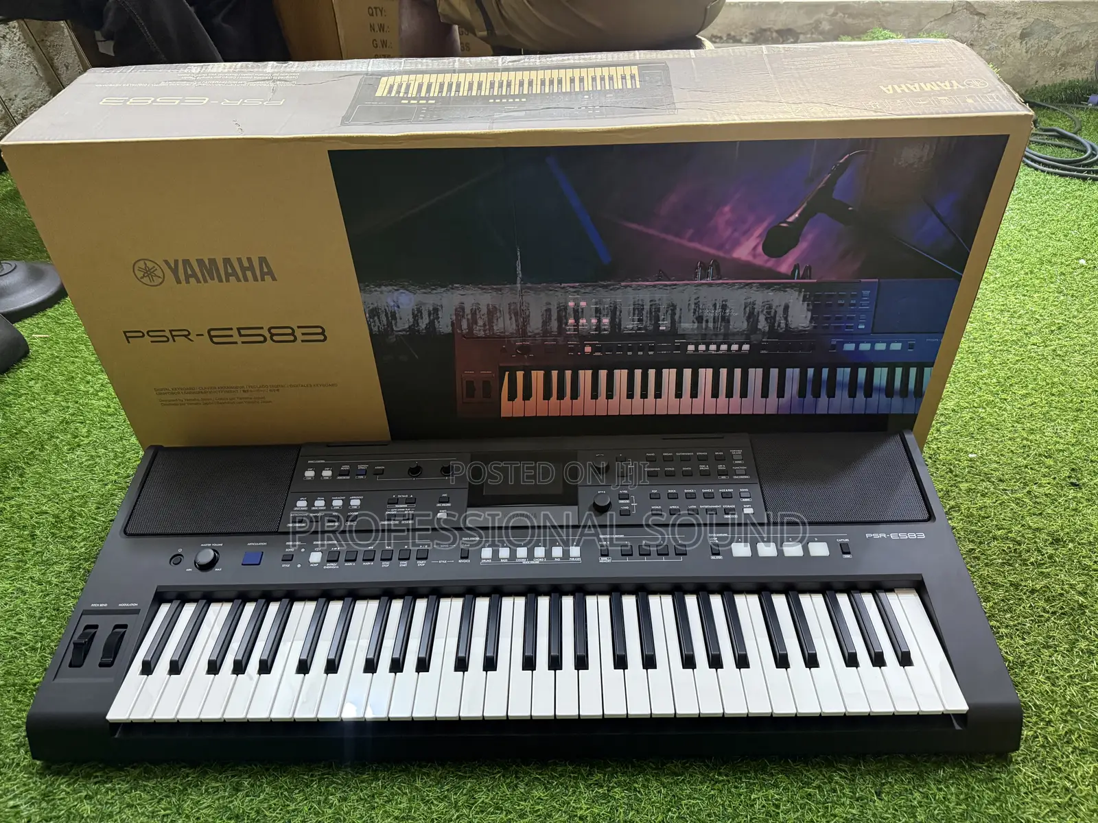 Yamaha PSR-E583 61-Key Portable Electronic Keyboard