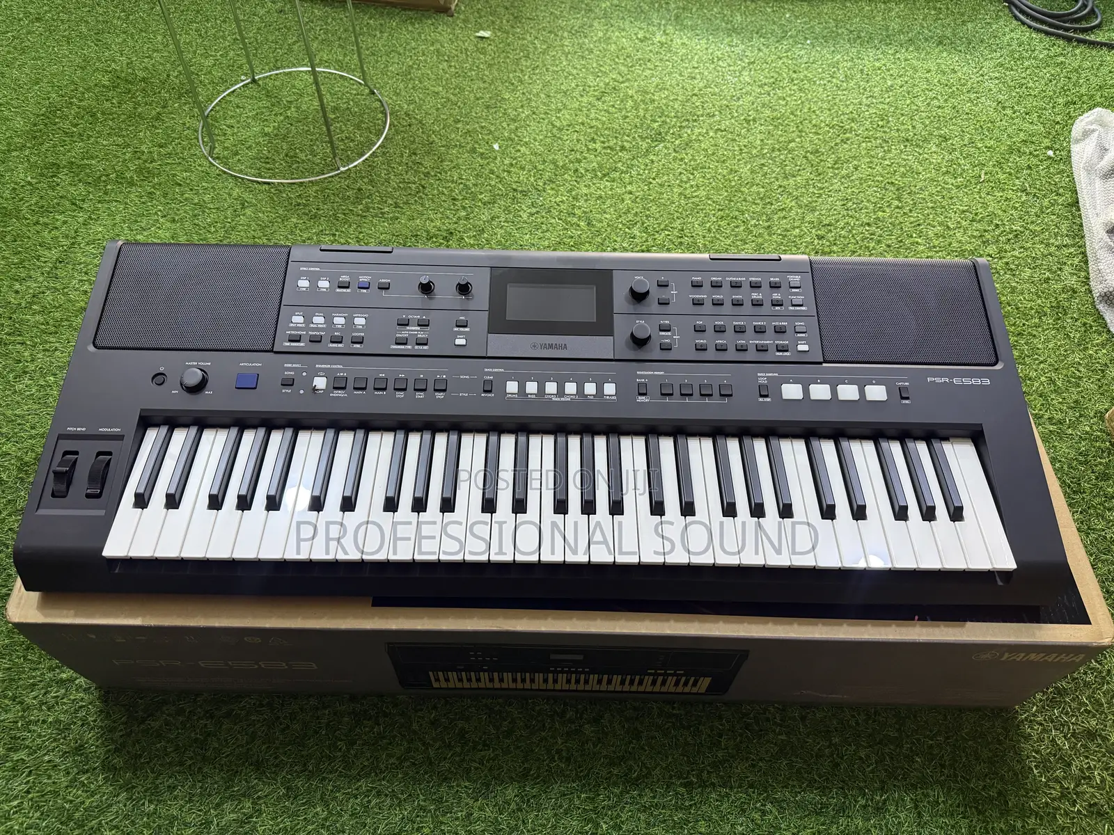 Yamaha PSR-E583 61-Key Portable Electronic Keyboard