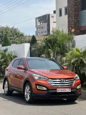 Hyundai Santa Fe 2013 Red