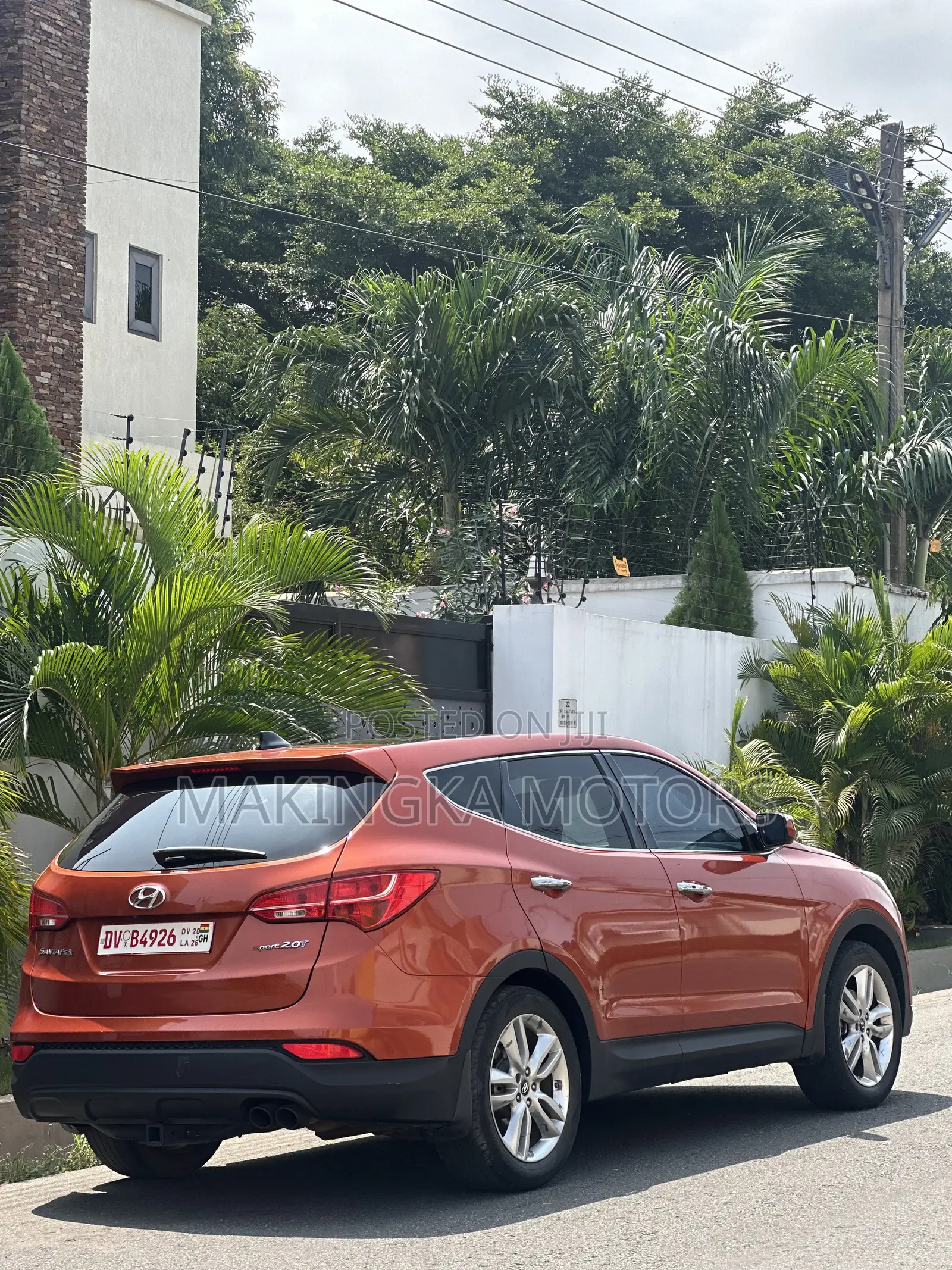 Hyundai Santa Fe 2013 Red
