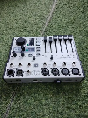 Behringer Flow-8 Digital USB Mixer 8 Input With Bluetooth