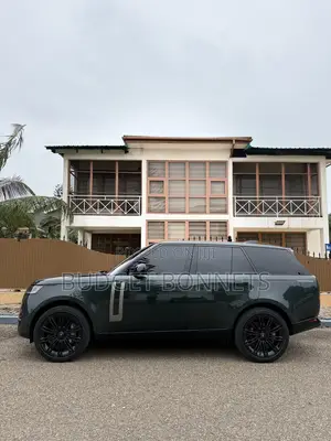 Land Rover Range Rover Vogue 2024 Green