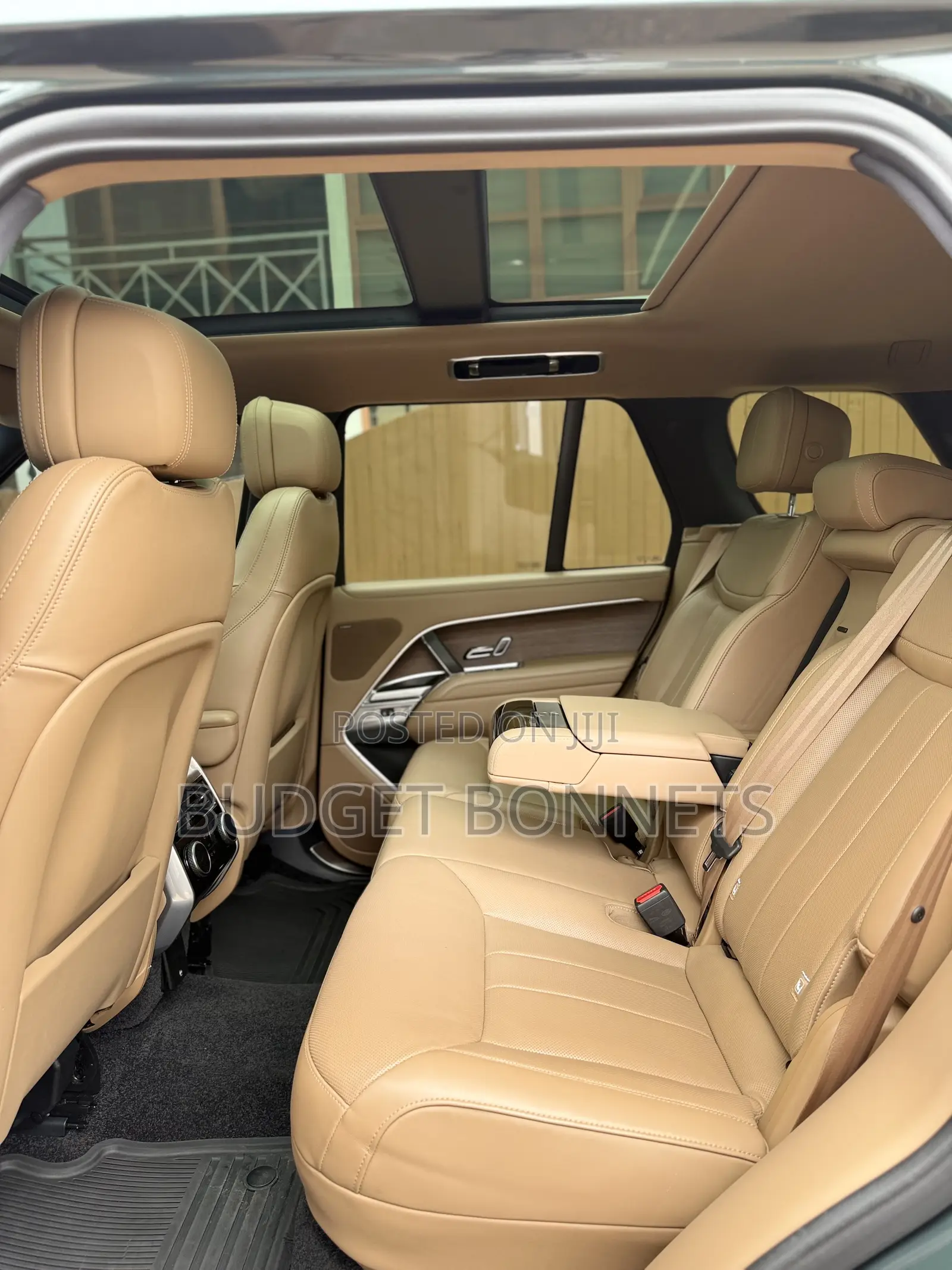 Land Rover Range Rover Vogue 2024 Green