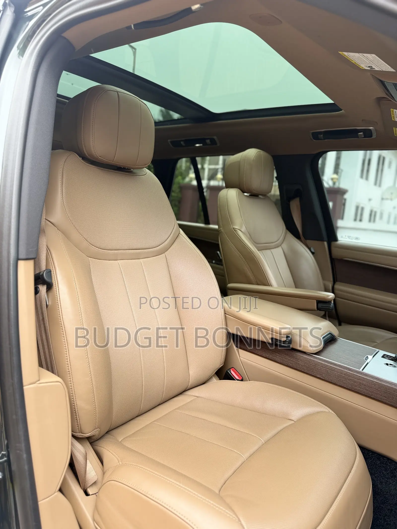 Land Rover Range Rover Vogue 2024 Green