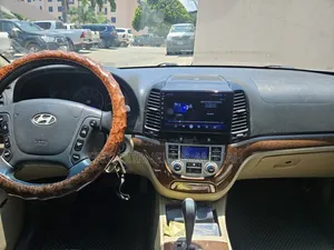 Hyundai Santa Fe 2010 Black