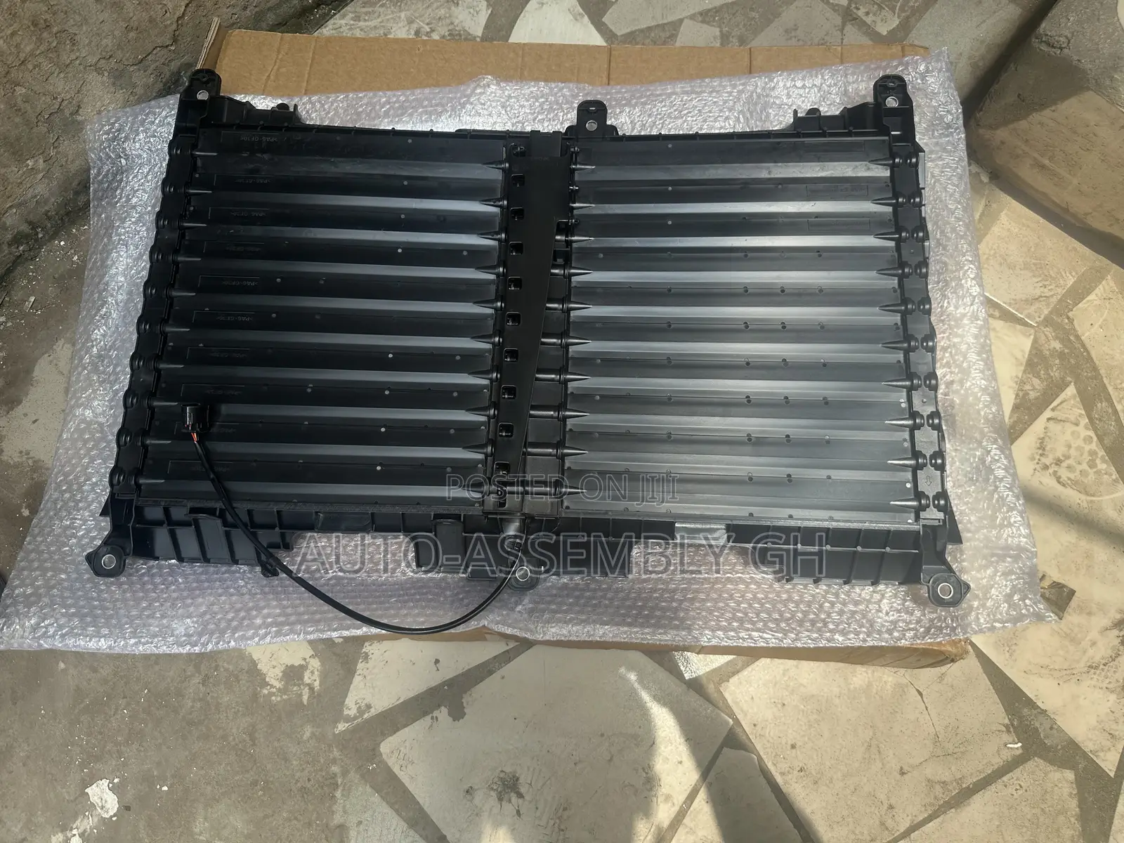 Toyota Tundra Shutter Grill (U.S.A) 2022,2023,2024,2025,2026
