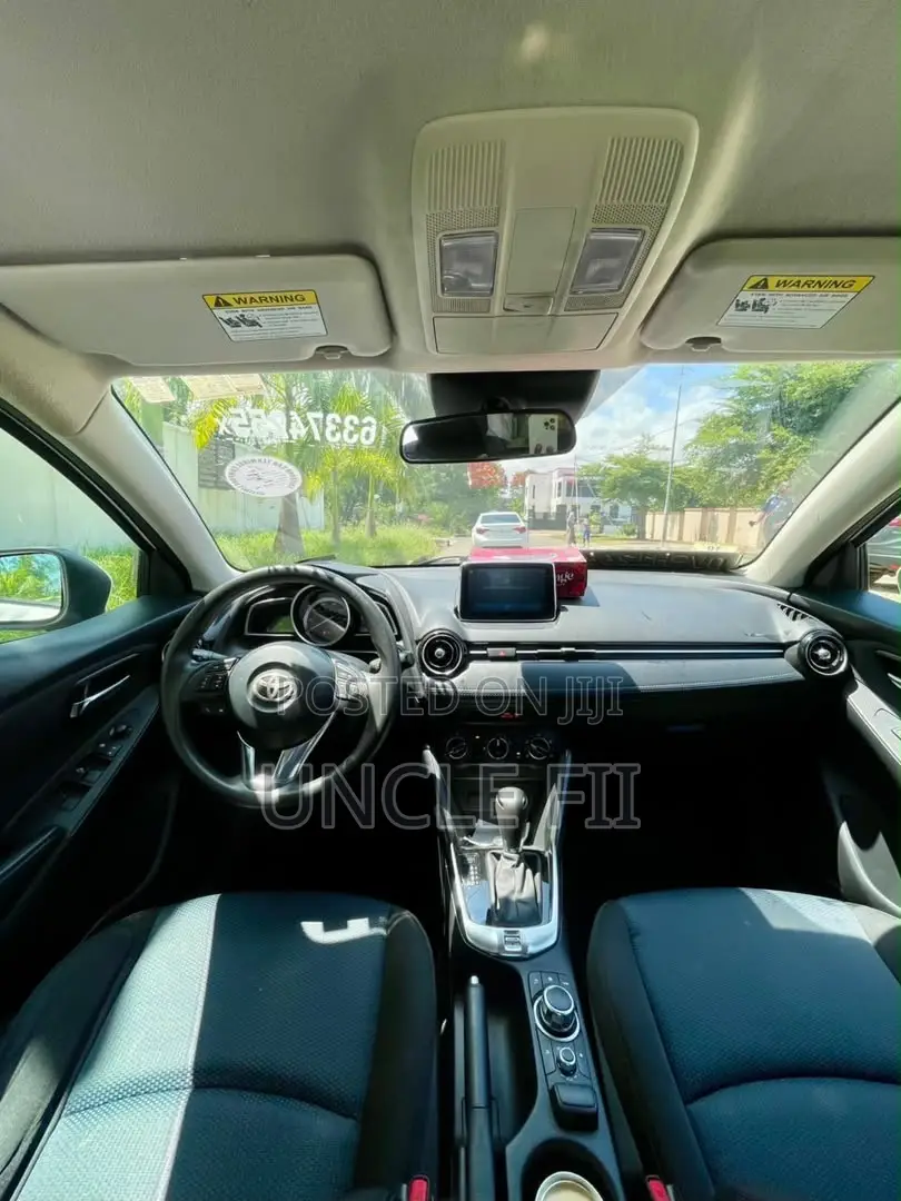 Toyota Yaris iA 1.5 FWD 2019 White