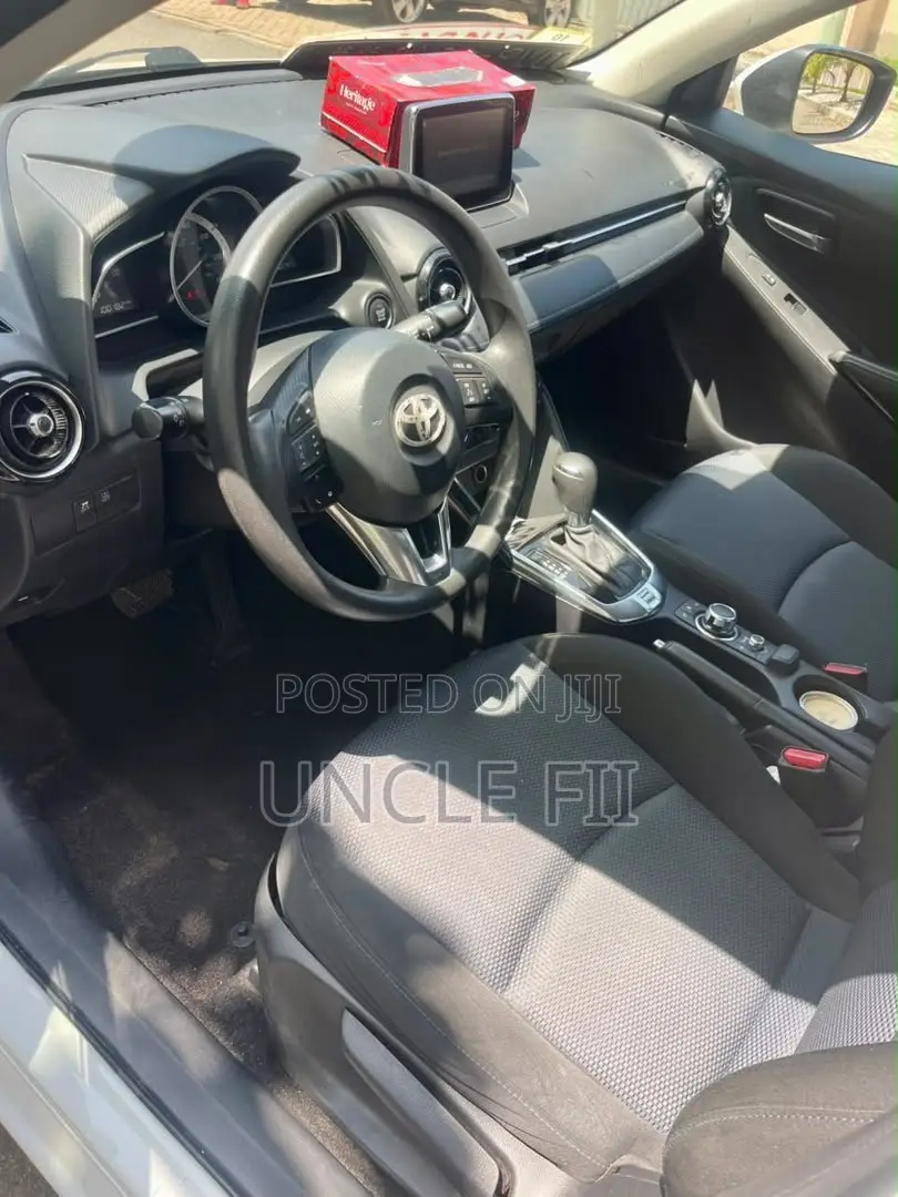 Toyota Yaris iA 1.5 FWD 2019 White