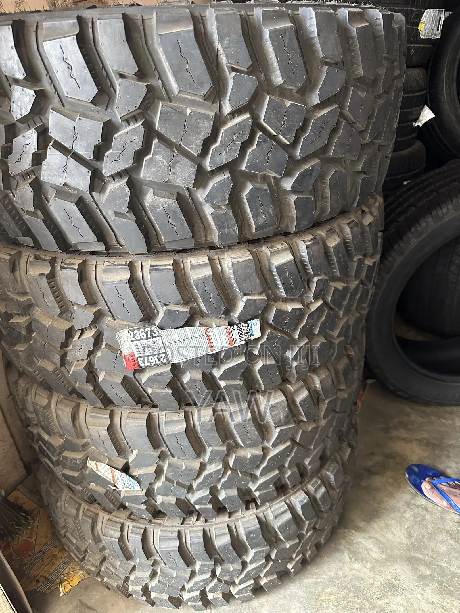 COOPER 37x12.50R20LT