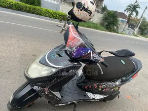 Yamaha Gear 2023 Black