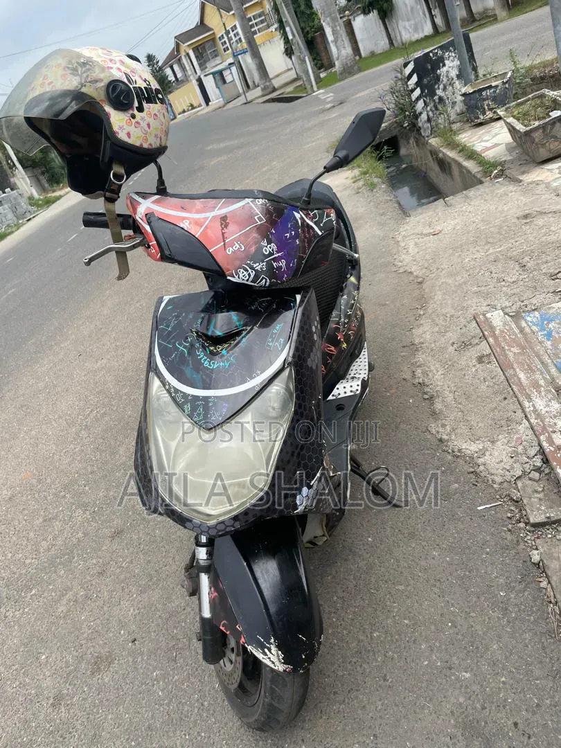 Yamaha Gear 2023 Black