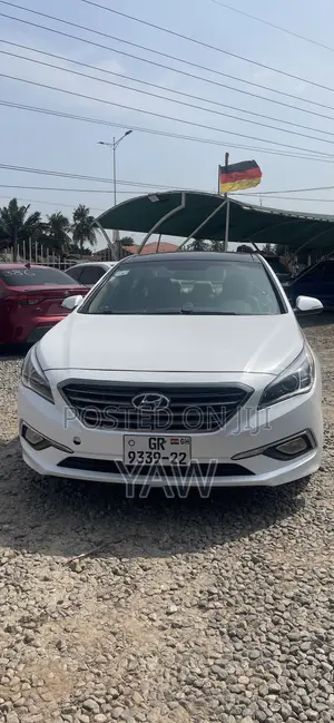 Hyundai Sonata Limited w/Brown Leather 4dr Sedan (2.4L 4cyl 6A) 2015