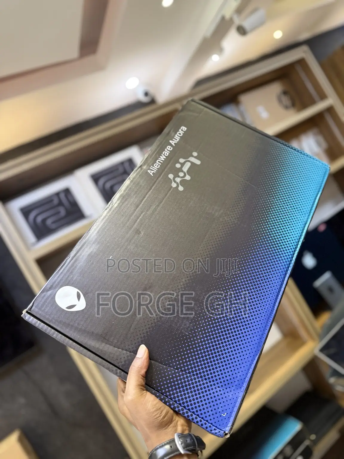 New Laptop Alienware 16 Aurora 16GB Intel Core 7 SSD 1T