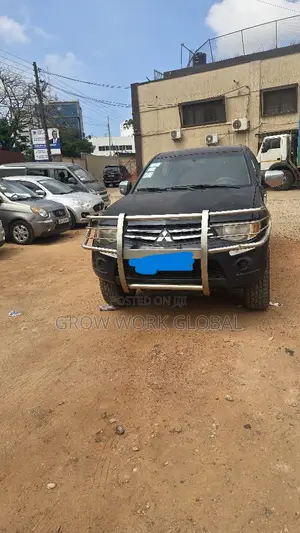 Mitsubishi L200 2015 Blue