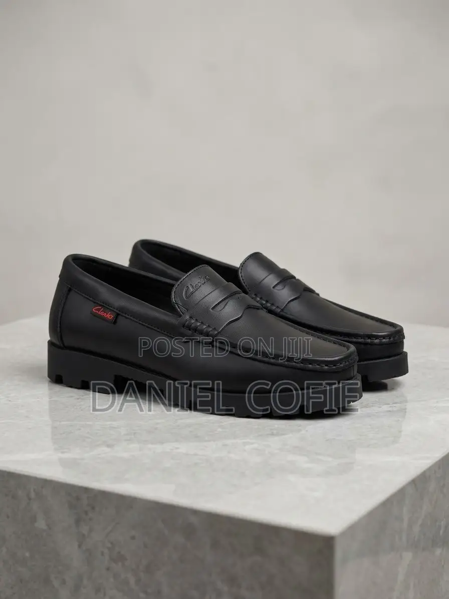 Clarks Black Leather Penny Loafers – Excellent Condition