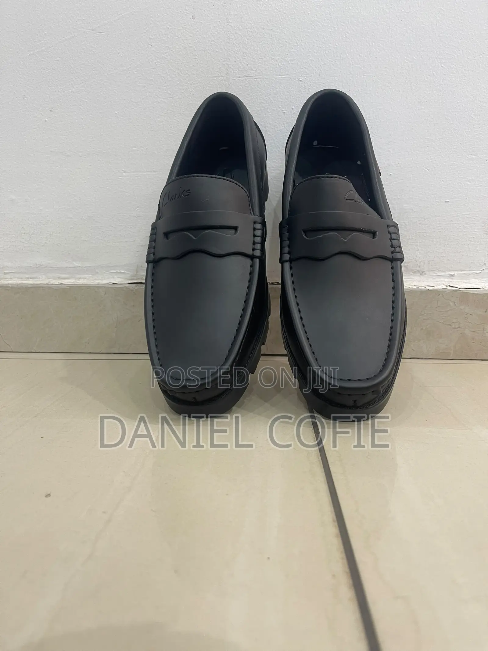 Clarks Black Leather Penny Loafers – Excellent Condition