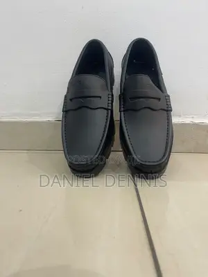 Clarks Black Leather Penny Loafers – Excellent Condition