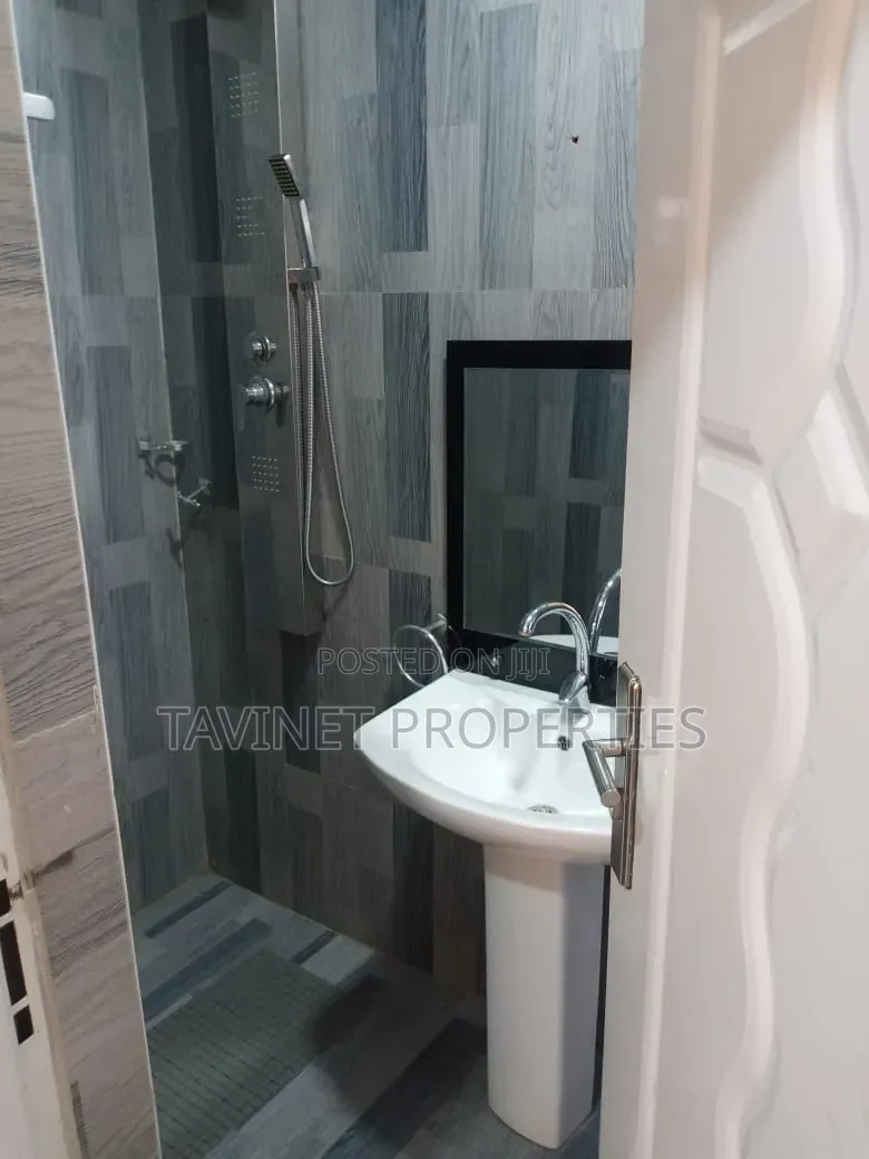 Executive Two Bedrooms Furnished Apartment for Short Let at Nanakrom
