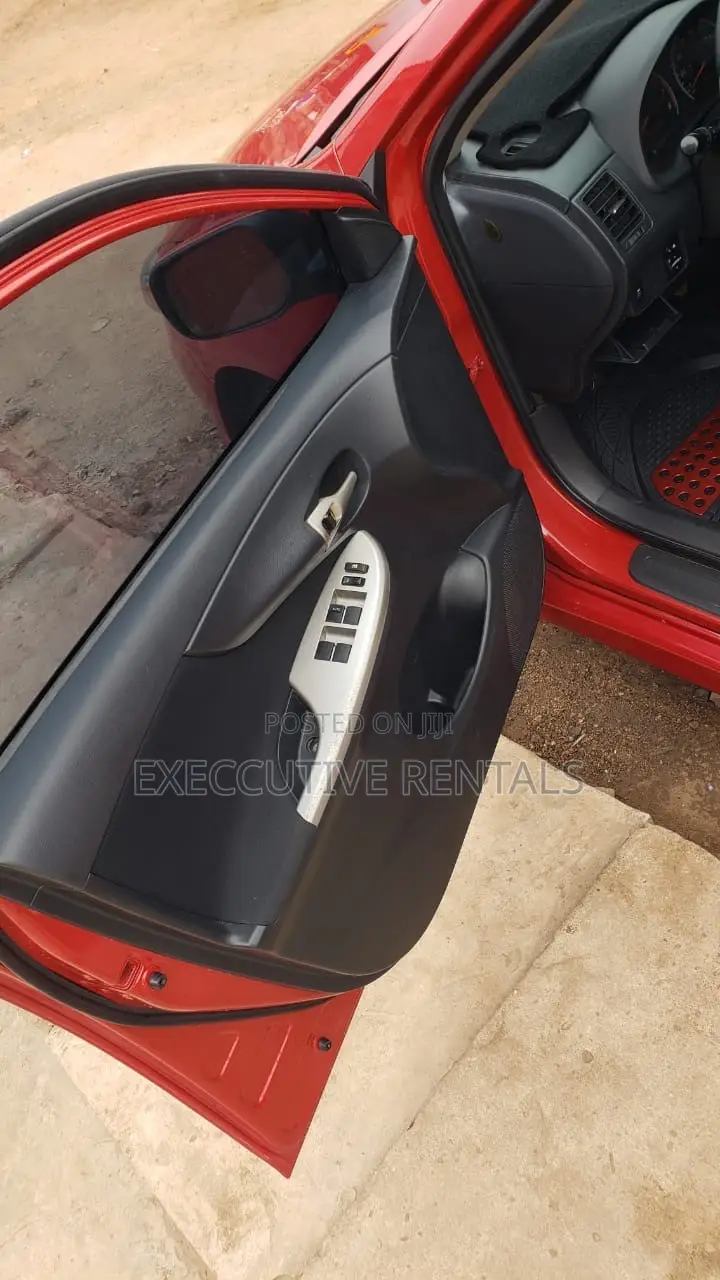 Toyota Corolla 2013 Red