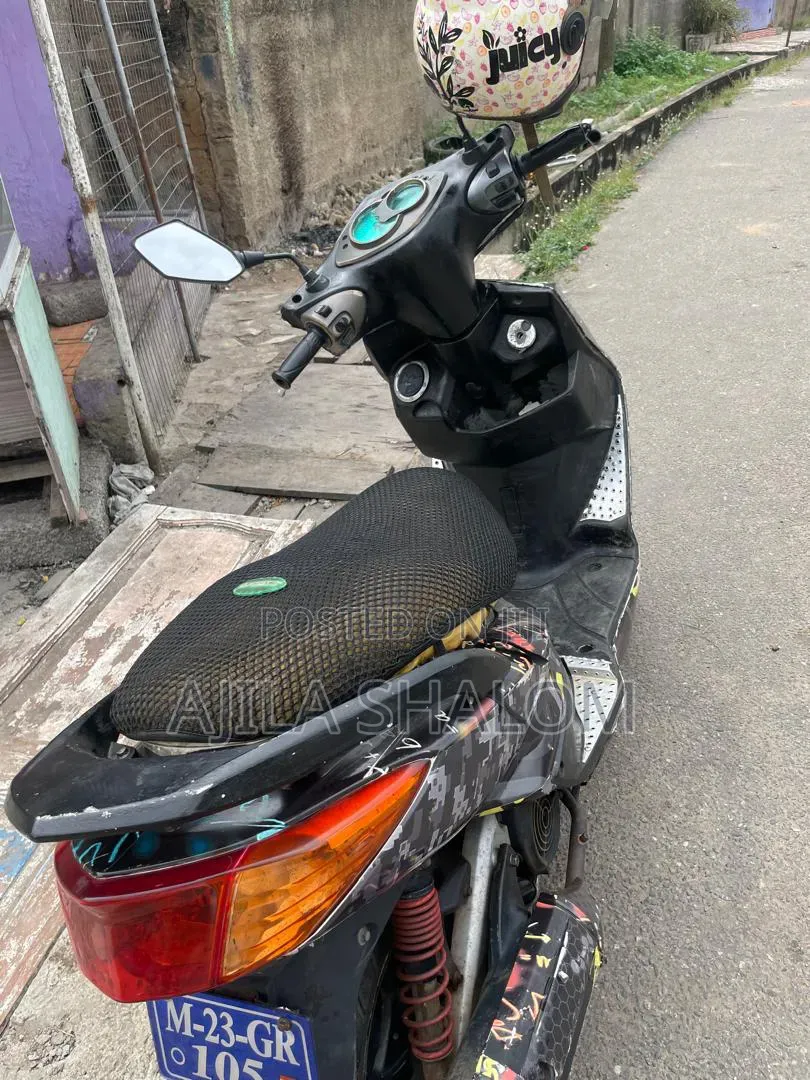 Yamaha Gear 2023 Black