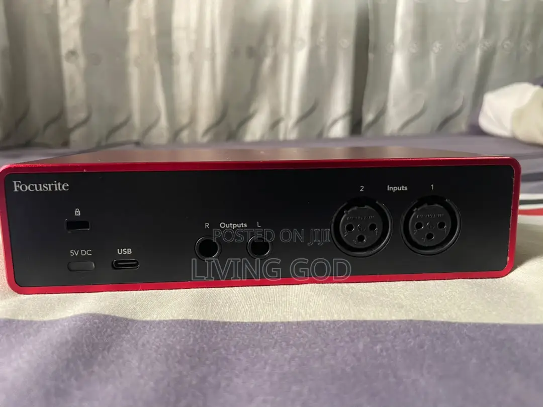 Focusrite Scarlett 2i2 4th Generation