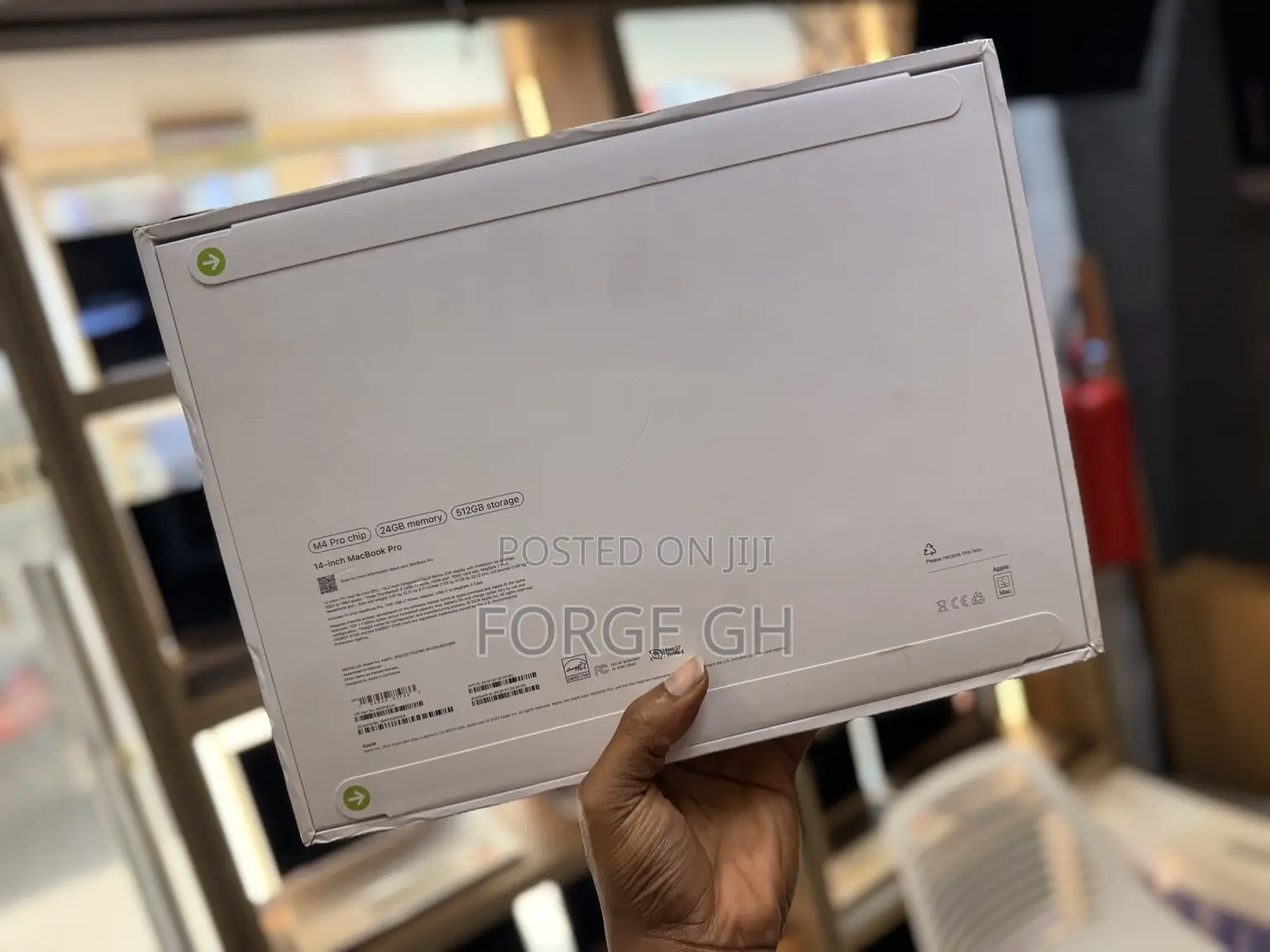 New Laptop Apple MacBook Pro 2024 M4 Pro 24GB Apple M4 Pro SSD 512GB