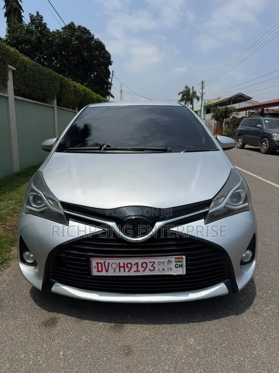 Toyota Yaris SE Hatchback 5dr 2015 Silver