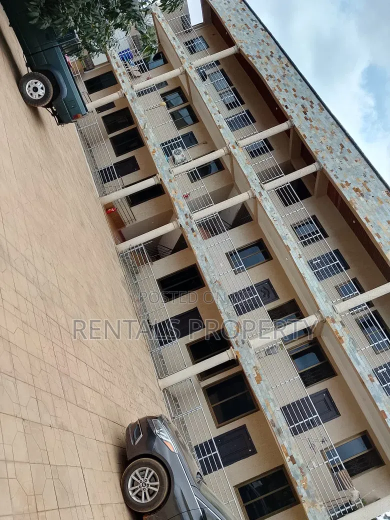 1bdrm Block of Flats in Dodowa Pilar Two, Main Station for rent