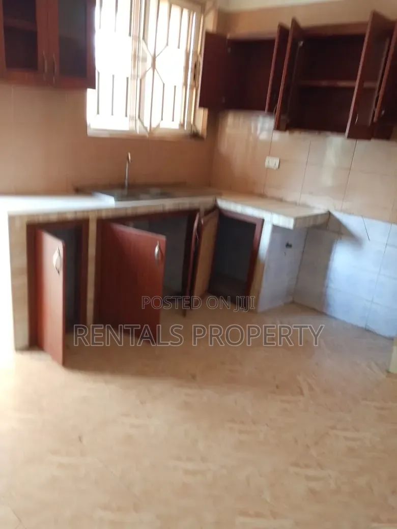 2bdrm Block of Flats in Dodowa Pilat Two, Main Station for rent