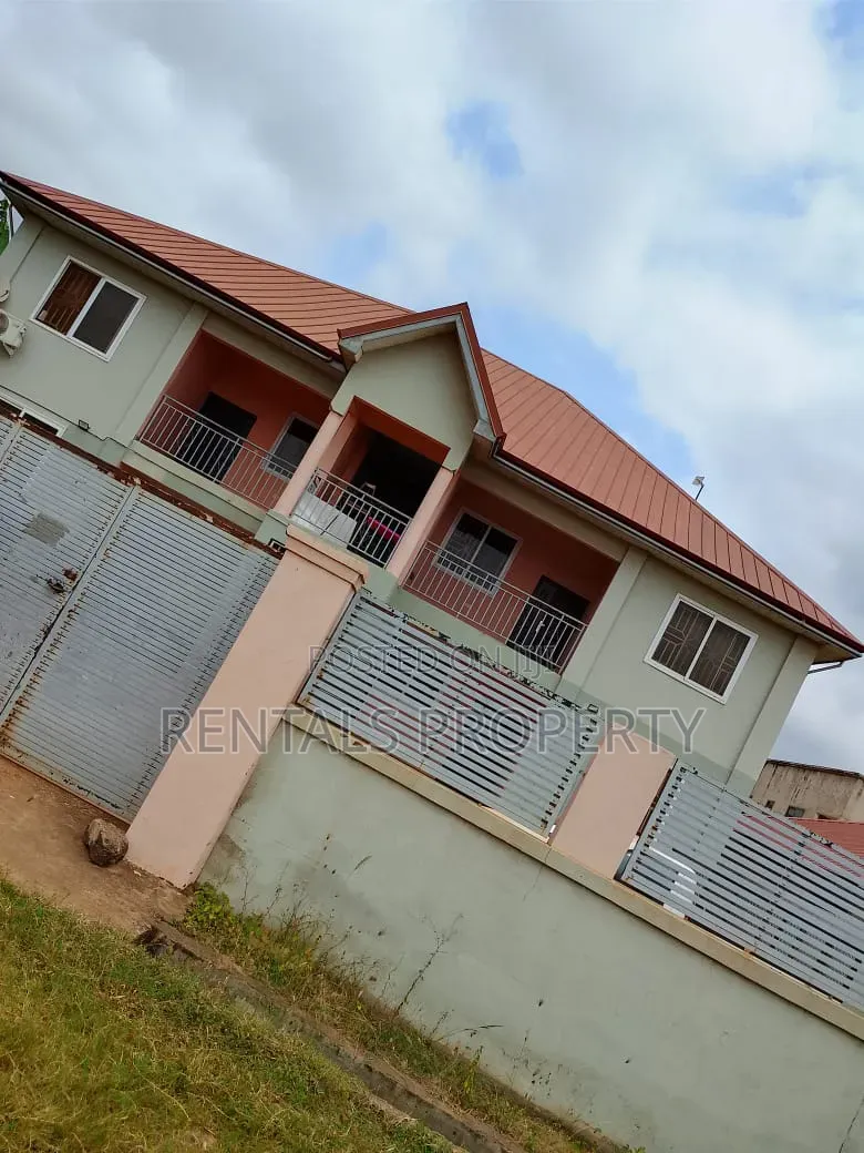 2bdrm Block of Flats in Dodowa Pilat Two, Main Station for rent