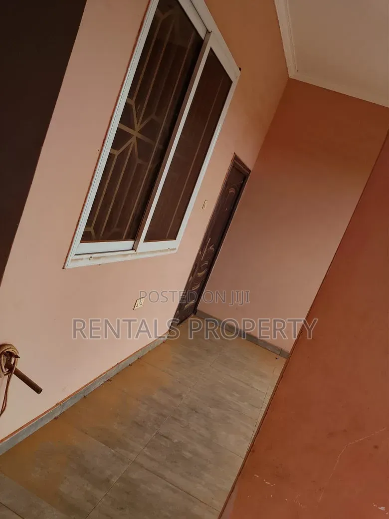 2bdrm Block of Flats in Dodowa Pilat Two, Main Station for rent