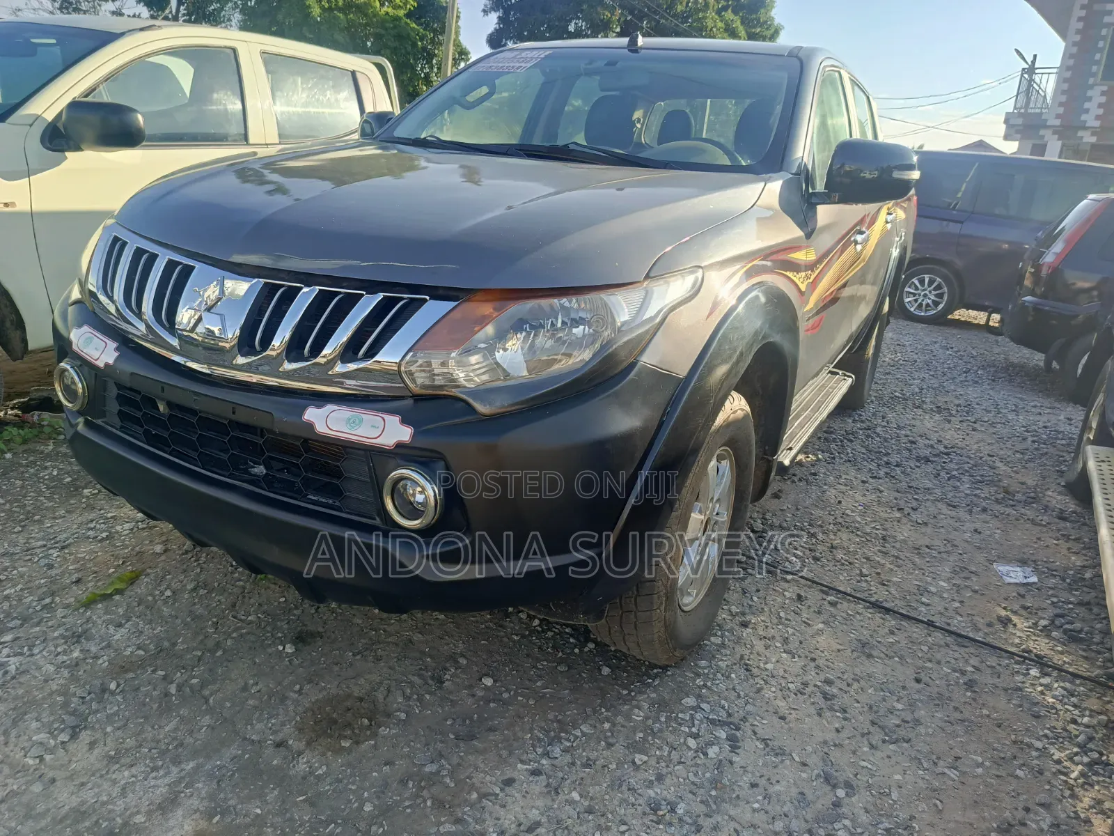 Mitsubishi L200 2016 Gray