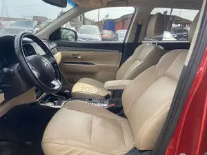 Mitsubishi Outlander 2019 Red
