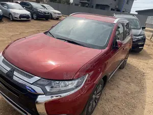 Mitsubishi Outlander 2019 Red