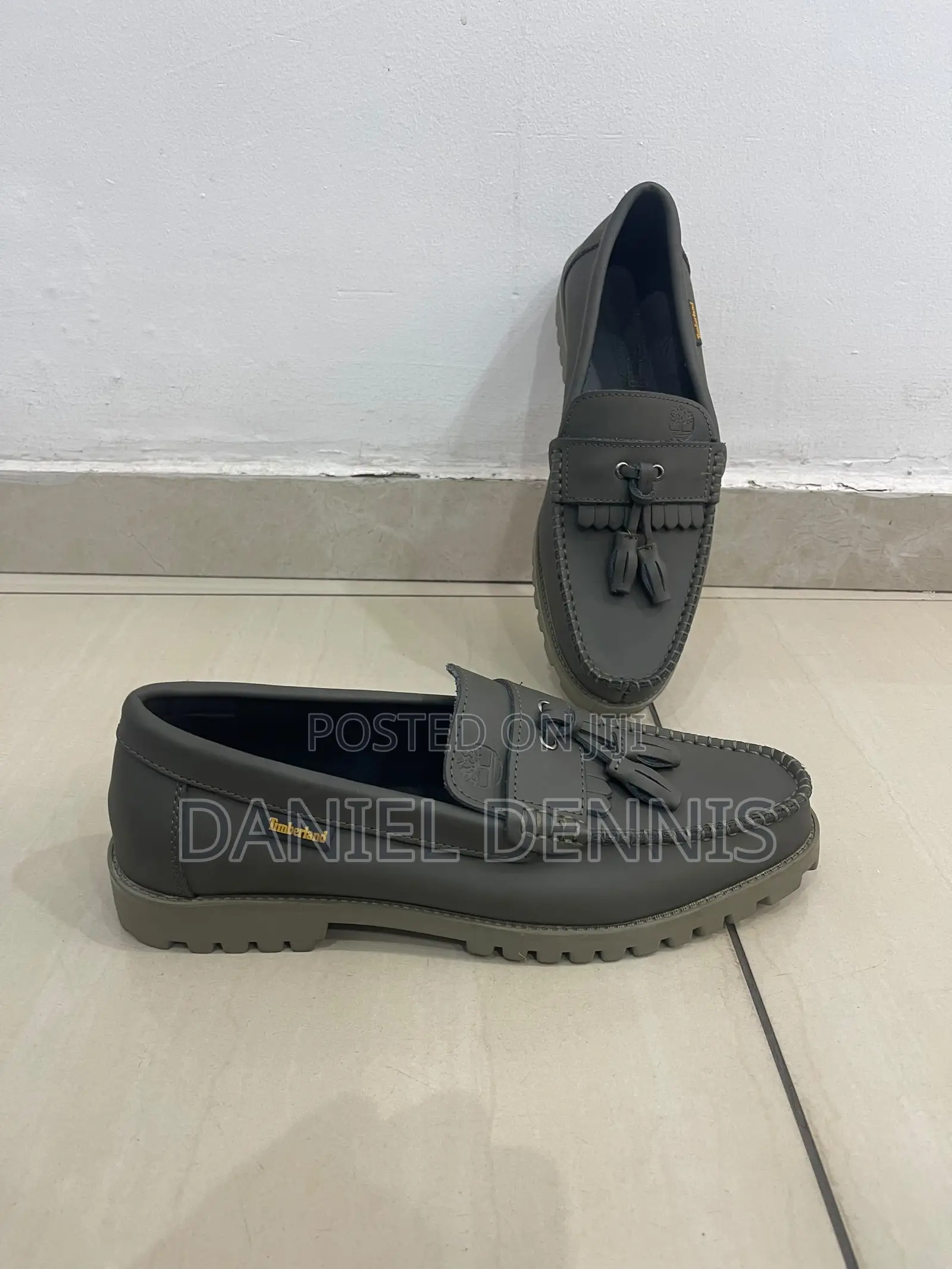 Timberland Olive Green Leather Tassel Loafers – Excellent Condition