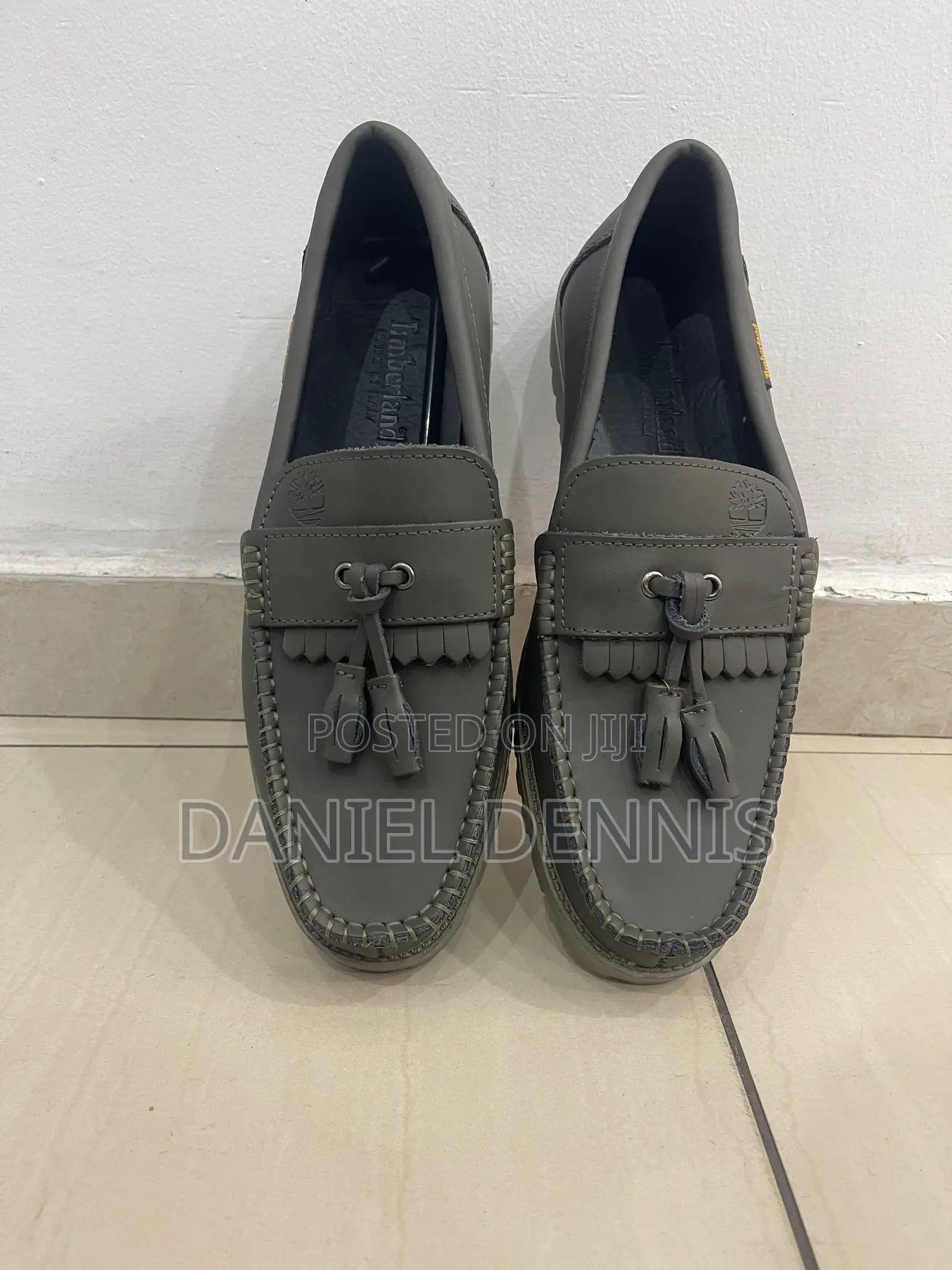 Timberland Olive Green Leather Tassel Loafers – Excellent Condition